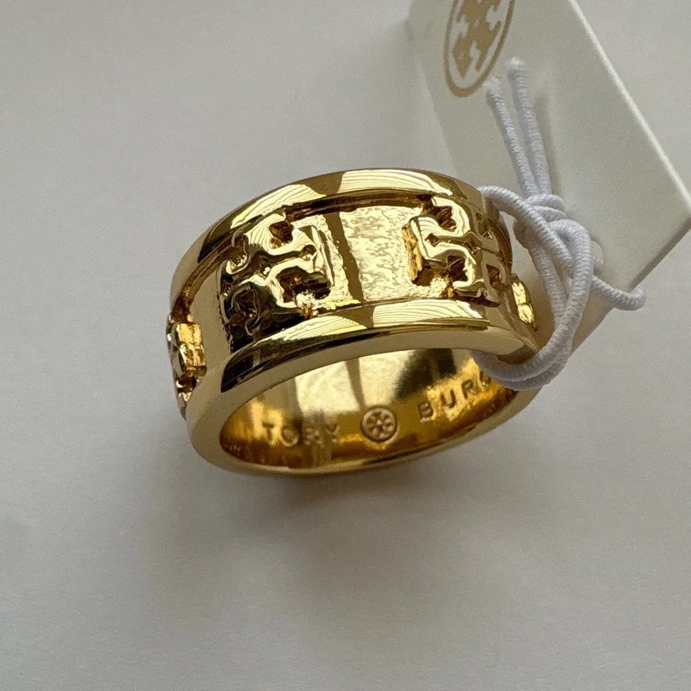 Tory Burch Miller Stud Ring Gold Tone Wide Band Logo Size 7 New